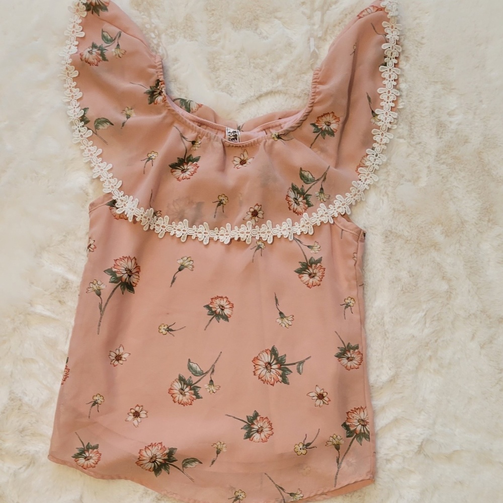 Beautees. Pink Chiffon. layered ruffled top. size: S